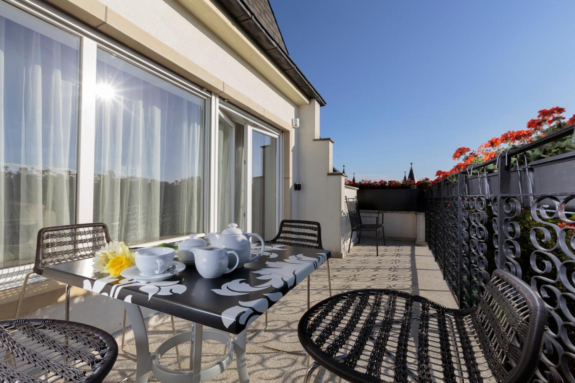 The Queen Luxury - Vinicia Apartment *