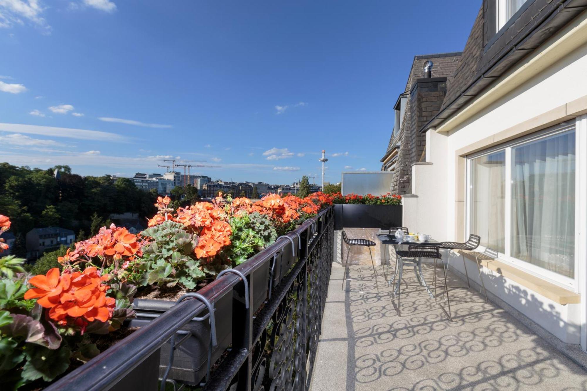 The Queen Luxury - Vinicia Apartment *
