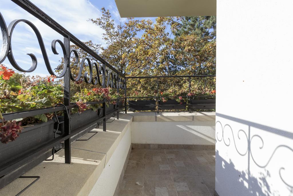 The Queen Luxury - Vinicia Apartment