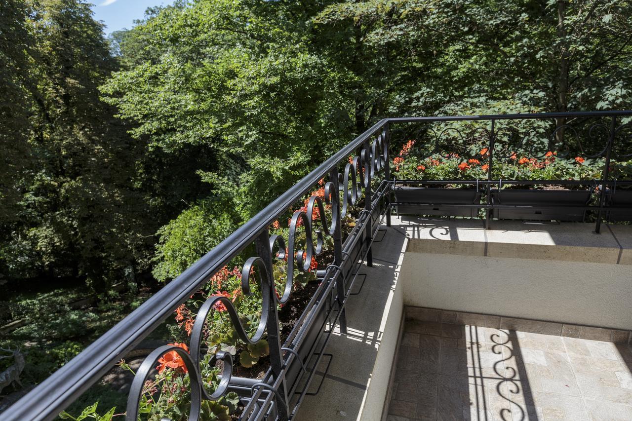 The Queen Luxury - Vinicia Apartment