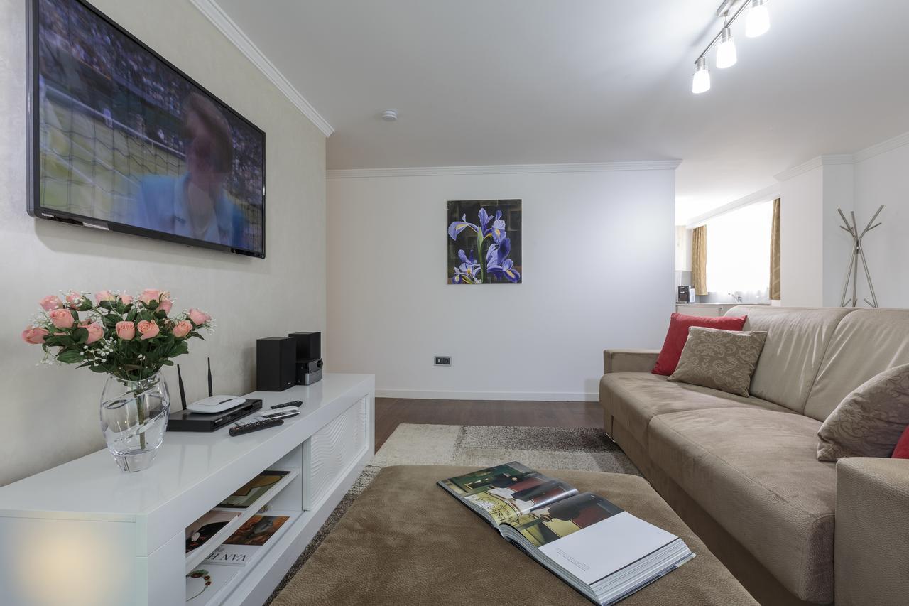 The Queen Luxury - Vinicia Luxembourg